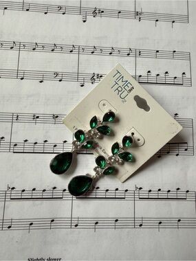 4 for $20 - Time and Tru Emerald Green Teardrop Crystal Drop Earrings